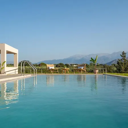Anastasia With Private Pool And Full Privacy