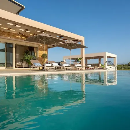 Anastasia With Private Pool And Full Privacy